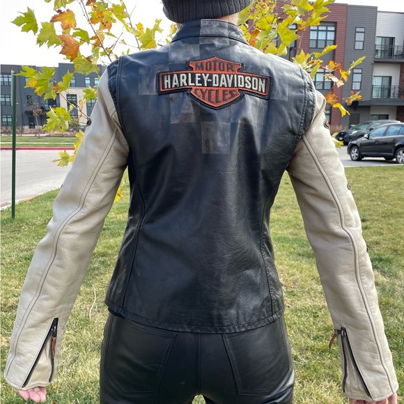 Women’s 100% black leather Gap Sz 4 pants - Picture 7 of 10